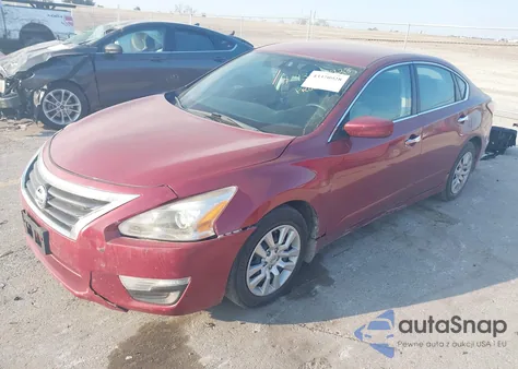 2015 Nissan Altima 2.5 S из США, поврежденный, VIN 1N4AL3APXFC117008